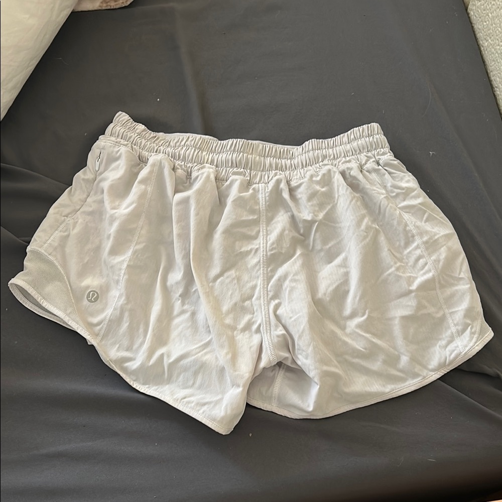 Lululemon Hotty Hot shorts 4 inch inseam